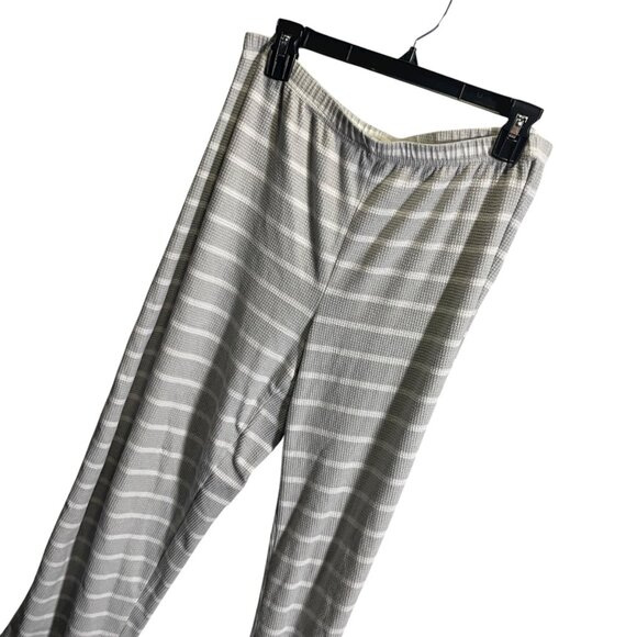 Muk Luks Striped Stretchy Lounge Pants Medium Gray & White Polyester Blend - Picture 2 of 4